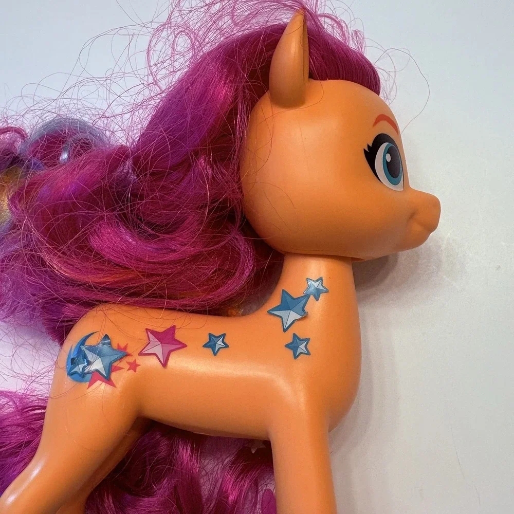 My Little Pony MLP A New Generation Rainbow Reveal Sunny Starscout 6